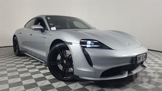 2021 Porsche Taycan Turbo 93KWH/EV/4WD 4D Sedan Photo