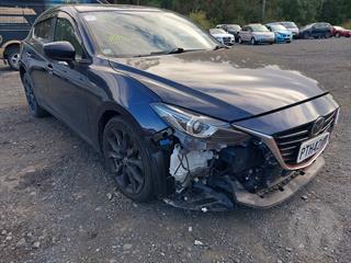 2014 Mazda Axela Hatch Photo