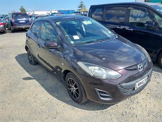 2014 Mazda Demio Hatch Photo