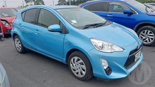 2015 Toyota Aqua Hatch Photo