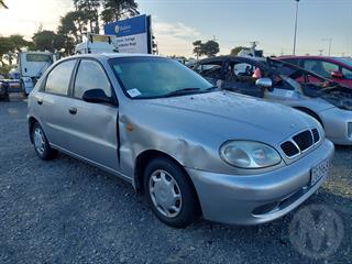 2000 Daewoo Lanos 1.5SE 5DR 5SP M P Hatch Photo