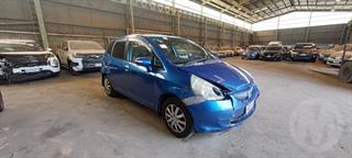 2004 Honda fit Hatch Photo