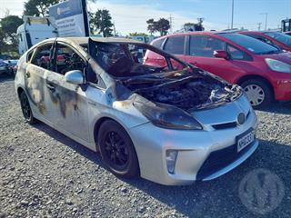 2015 Toyota Prius Sedan Photo