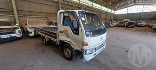 1995 Toyota Hiace Utility Photo