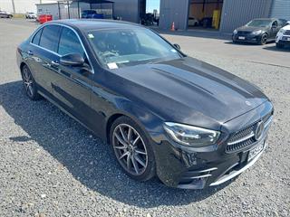 2023 Mercedes-Benz E-class E200 2.0PT/9AT 5D Sedan Photo