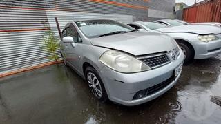 2005 Nissan Tiida Hatch Photo