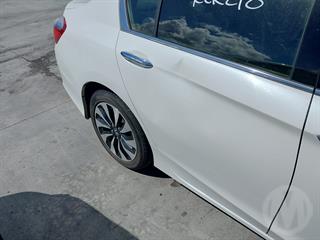 2013 Honda Accord Hybrid Sedan Photo