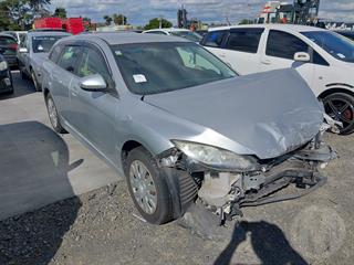 2011 Mazda Atenza Station Wagon Photo