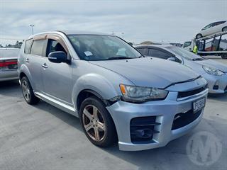 2010 Mitsubishi Outlander Station Wagon Photo