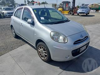 2012 Nissan March Hatch Photo