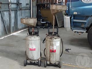 2X Mobile Waste oil Drainer Workshop Equipment (GP) Photo
