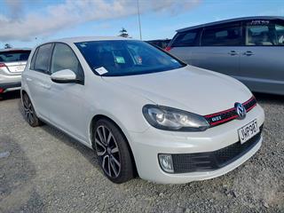 2011 Volkswagen Golf GTI Hatch Photo