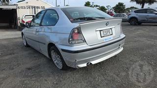 2002 BMW 318i Convertible Photo