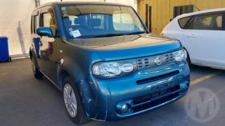 2017 Nissan Cube Hatch Photo