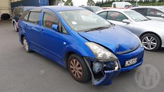 2005 Toyota Wish Station Wagon Photo