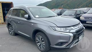 2022 Mitsubishi Outlander LS 2.4P/CVT Station Wagon Photo