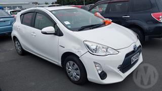 2015 Toyota Aqua Hatch Photo