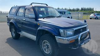 1994 Toyota Hilux Surf Station Wagon Photo