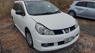 2006 Nissan Wingroad Station Wagon Photo