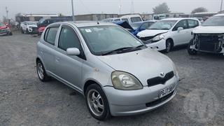 1999 Toyota Vitz Hatch Photo