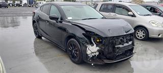 2014 Mazda Axela Hybrid Hatch Photo