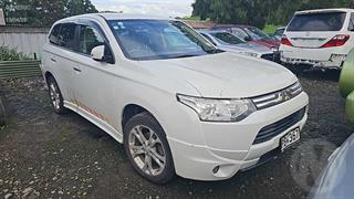 2012 Mitsubishi Outlander Station Wagon Photo