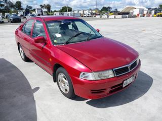2002 Mitsubishi Lancer SP M 1.8P/5MT Sedan Photo
