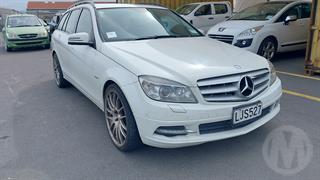 2011 Mercedes-Benz C200 Station Wagon Photo