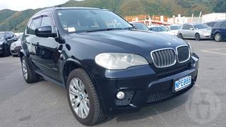 2011 BMW X5 Xdrive 35I 5D Touring Photo