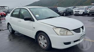 2004 Mitsubishi Lancer 2.0P ES Sedan M Sedan Photo