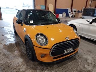 2017 MINI Hatch Cooper 1.5P/6AT/HA/ 5D Hatch Photo