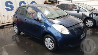 2005 Toyota Vitz Hatch Photo