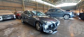 2014 Mazda Axela Sedan Photo