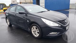 2010 Hyundai I45 2.0 A6 4D Sedan Photo