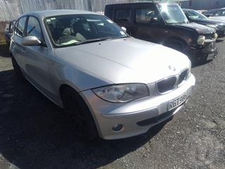 2004 BMW 120i 120i 5 Door A E87 Sedan Photo