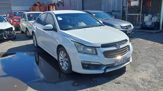 2015 Holden Cruze Hatch Photo