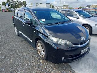 2010 Toyota Wish Station Wagon Photo