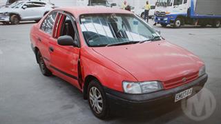 1992 Toyota Corona Sedan Photo