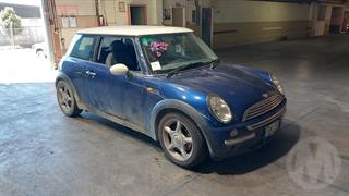 2003 BMW Mini Sedan Photo