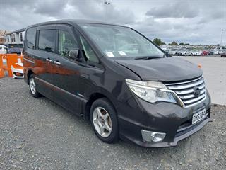 2014 Nissan Serena Hybrid 4D Station Wagon Photo