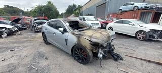 2016 Mazda Axela Hybrid Sedan Photo