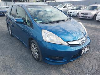 2012 Honda fit Shuttle Station Wagon Photo