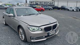 2012 BMW 740i Sedan Photo