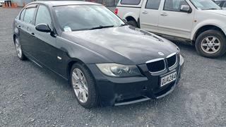 2006 BMW 320i Hatch Photo