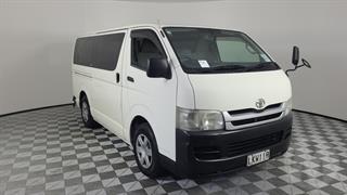 2009 Toyota Hiace 5D Van Photo