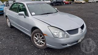 2004 Mitsubishi Diamante 3.5P Solara Sedan A Sedan Photo