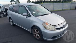 2005 Honda Stream Station Wagon Photo