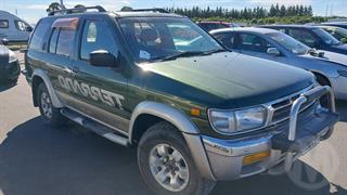 1995 Nissan Terrano Station Wagon Photo