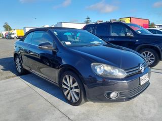 2011 Volkswagen Golf Hatch Photo