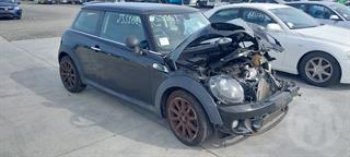 2013 MINI Cooper S Hatch 6A 2DR 1.6L Hatch Photo